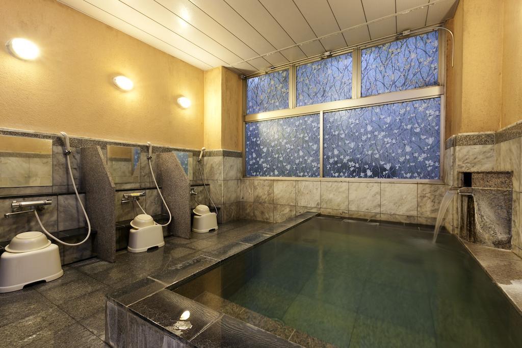 Station Hotel Au Цу Екстериор снимка