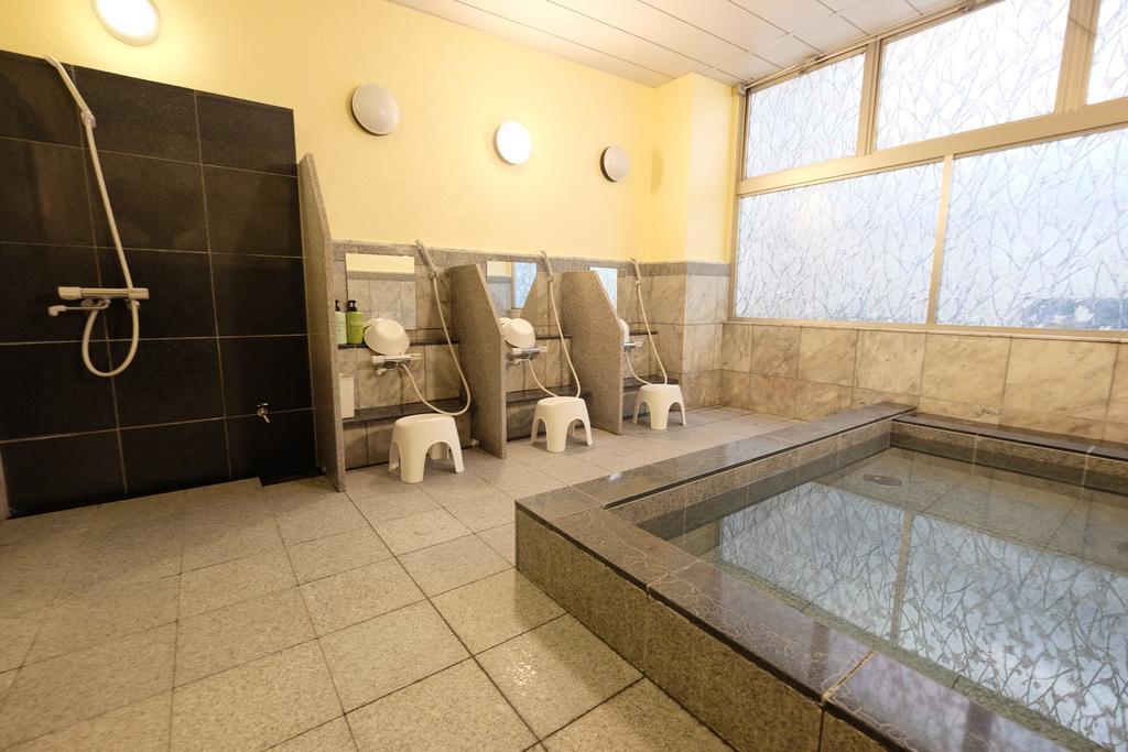 Station Hotel Au Цу Екстериор снимка